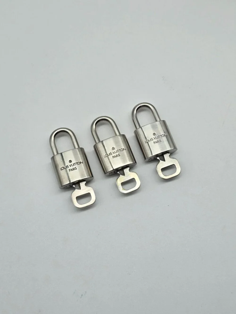 Authentic 1 Louis Vuitton Silver Padlock Lock & 1 Key LV Bag Luggage Accessory